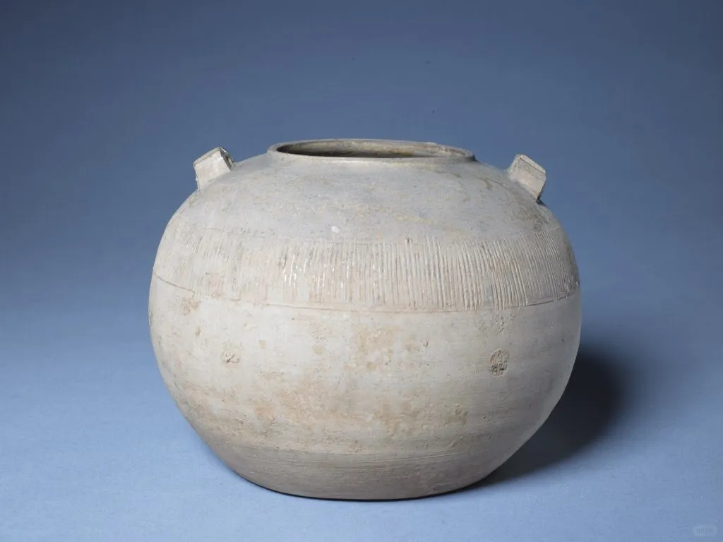 原始瓷刻竖条纹双系罐