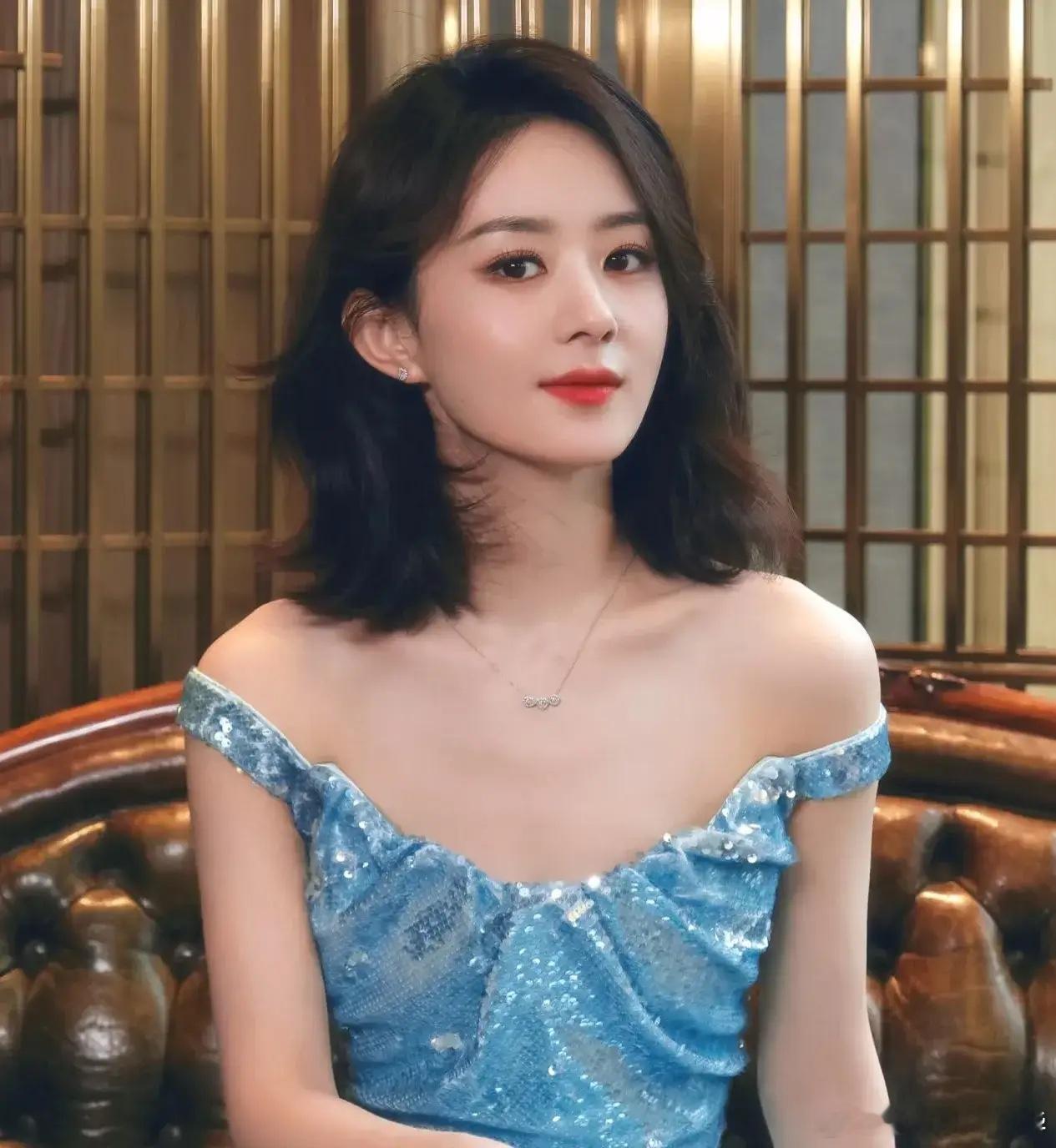看完《酱园弄》，这才明白，为什么赵丽颖这种演惯了大女主的演员却愿意去给章子怡作配