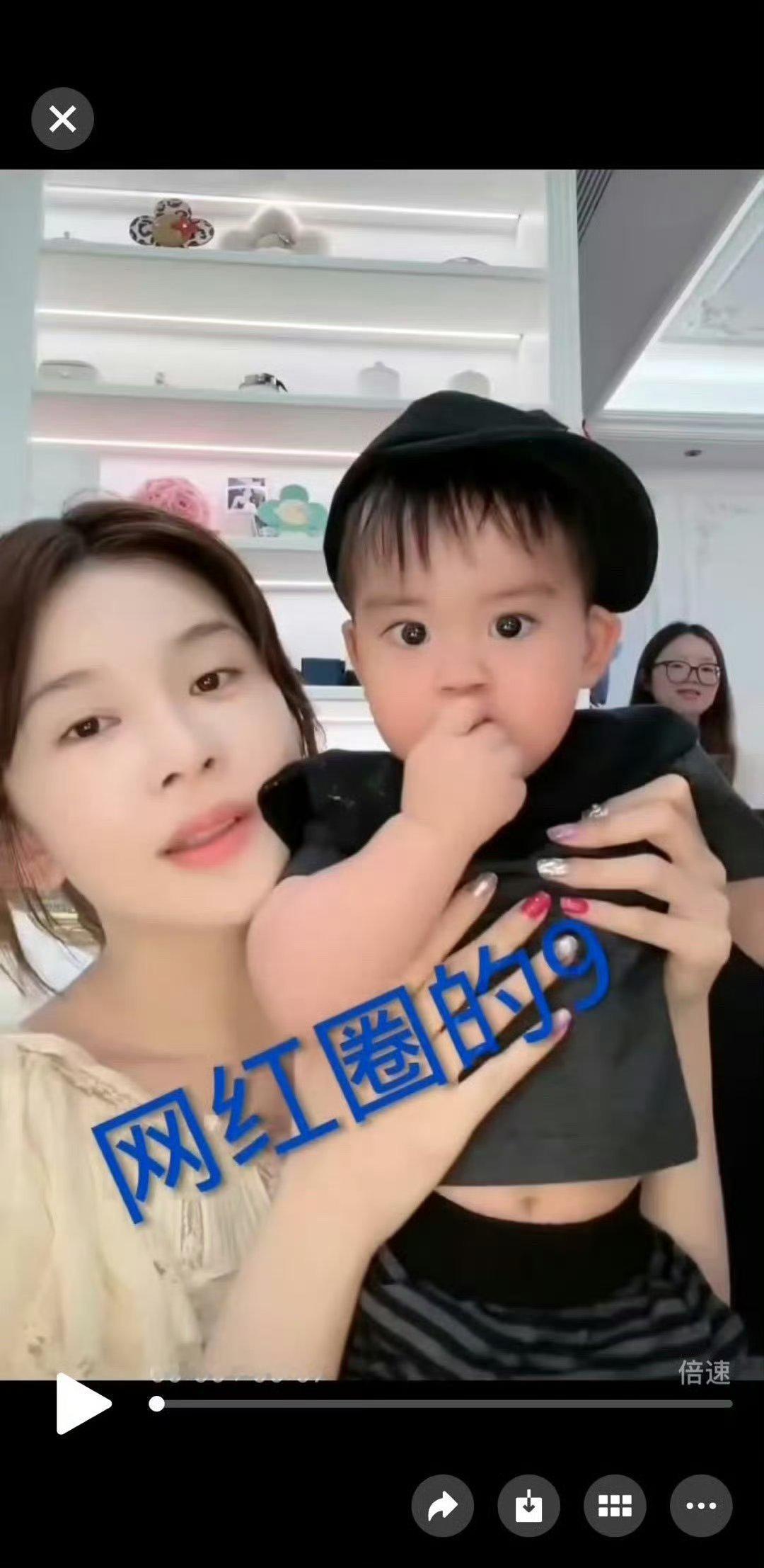 曝赵樱子有孩子了这姐到底咋了以前也不是这样子啊，以前看过林多美，还是说是为了炒作