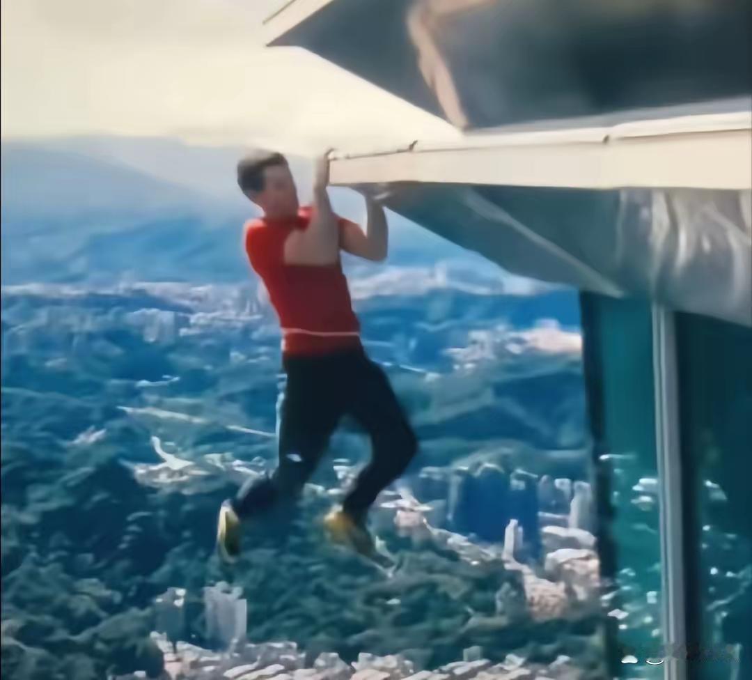 该照片拍摄于1905年，几位日军高级将领，正在户外开香槟，庆祝日俄战争胜利。餐桌