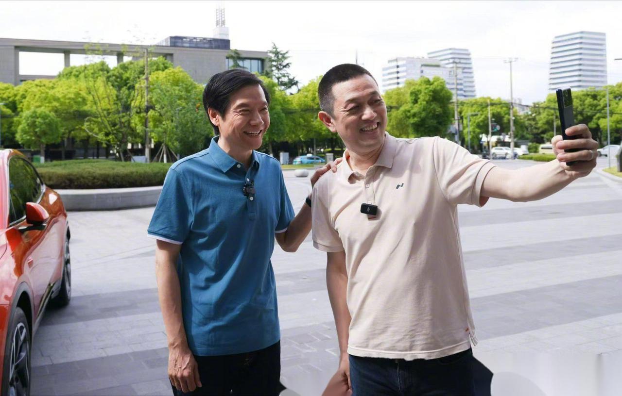 最近，李斌暗怼小米YU7续航创纪录备受瞩目。其实，商战就是这么朴实无华，甭管之前