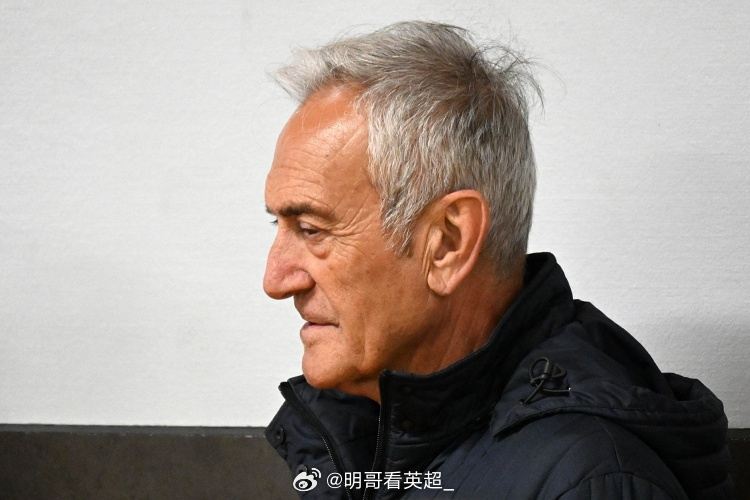 据记者报道，意足协主席格拉维纳已经决定今日辞职，加图索或将在数小时内同步请辞，布