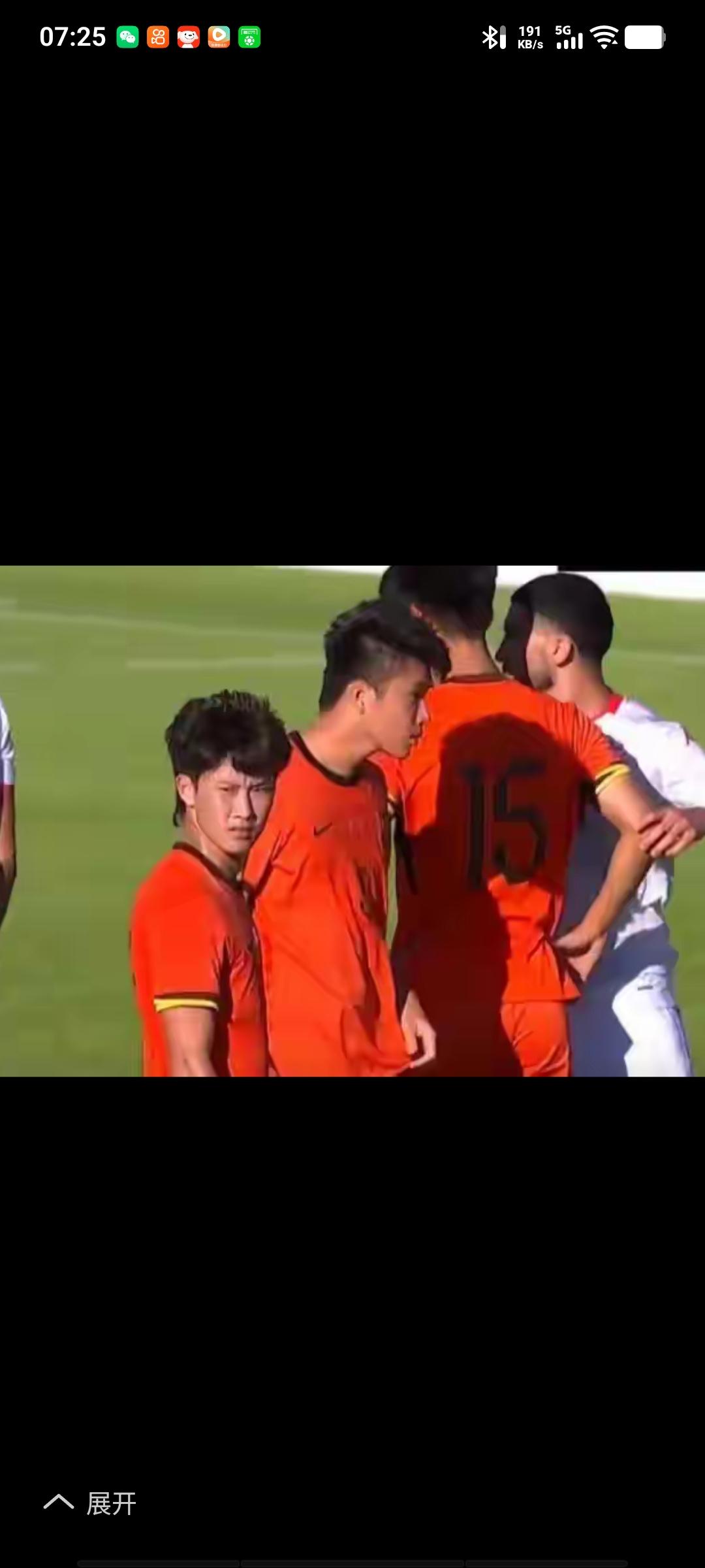 U19国青队以0比3的比分完败于突尼斯，无缘四强，只能遗憾地告别土伦杯。开赛前，