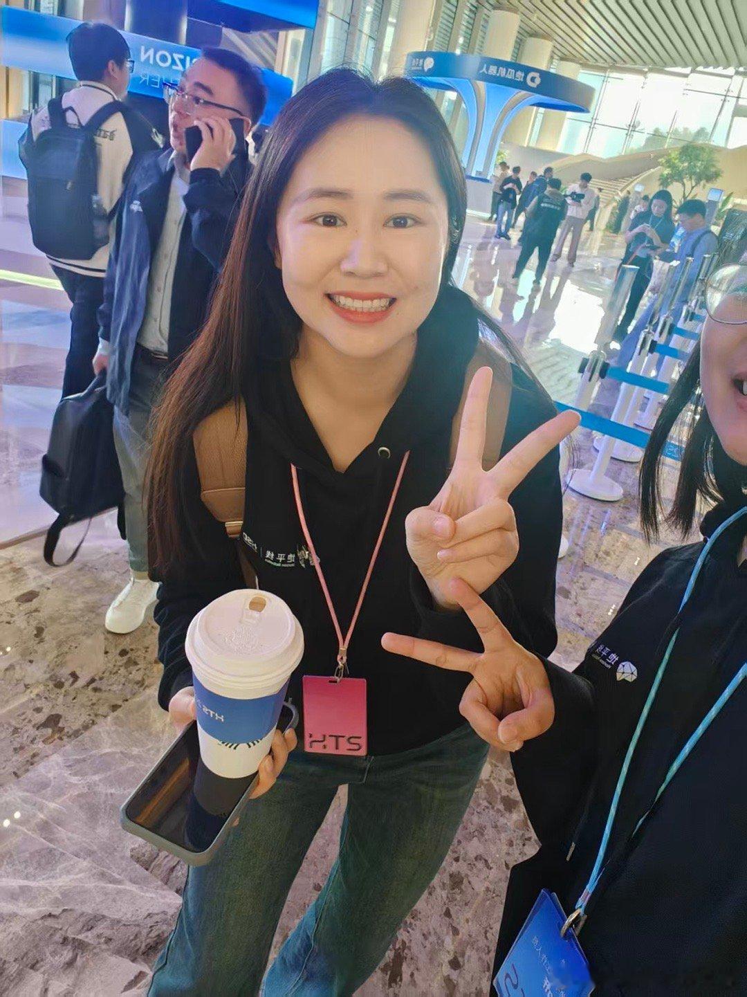 来学习啦～见了很多朋友，开心 深圳·前海国际会议中心