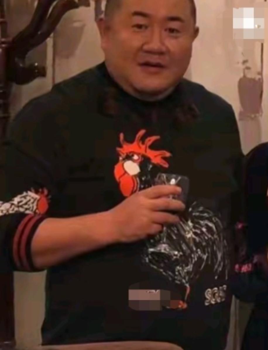 孙小果当年减刑那会儿，云南第一监狱开了个会，19个干部点头签字，唯独何绍平在那张