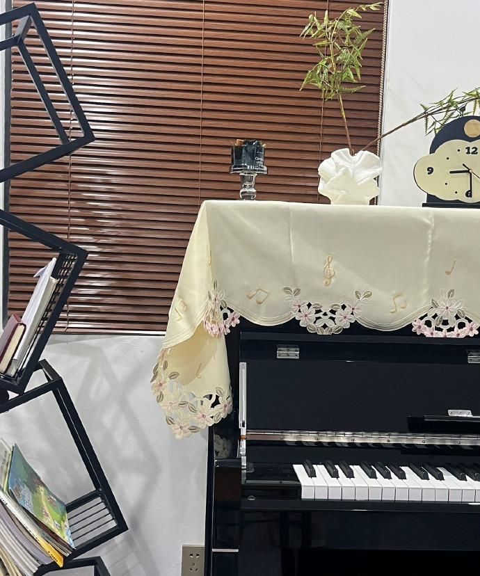 每日有氧一小时
练琴一小时
做饭一小时
午休两小时
（追剧N小时）
上班…回家…