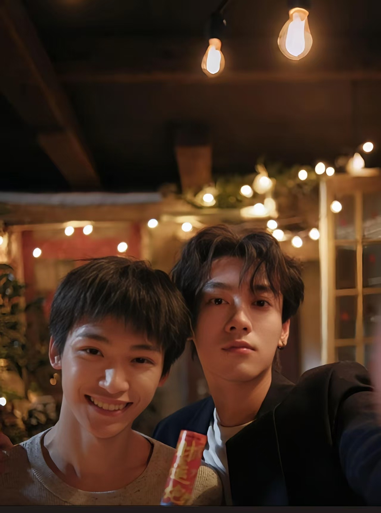 🌽栩你渝生 🌽栩渝99这天，真蓝；这人，真好 