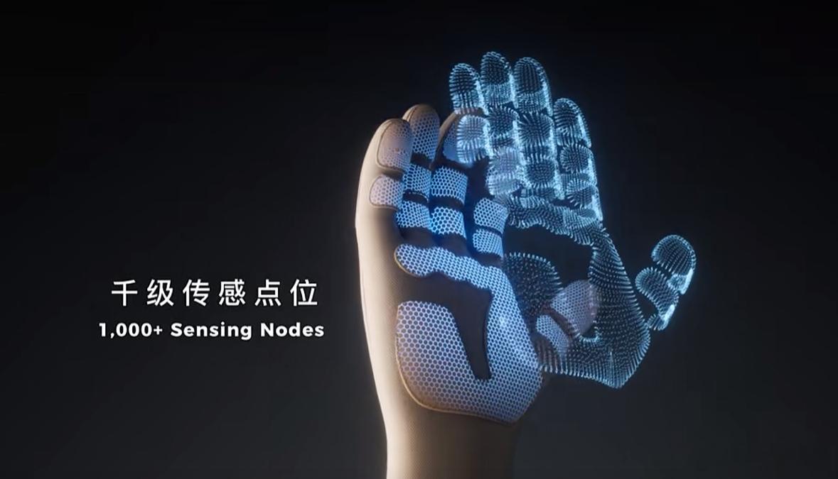 近日，途见科技发布了首款自主研发的柔性触觉数据采集手套TachinGlove。这