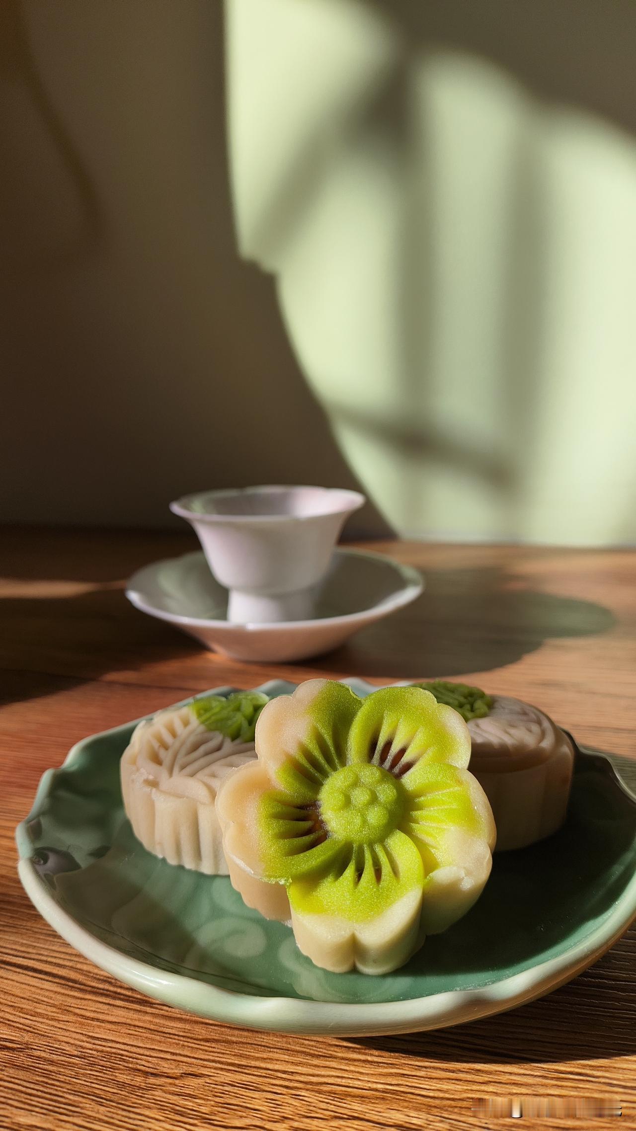 保持快乐的3个笨办法
我试过很多方法，就这3个最管用！
以前我总觉得自己不快乐，