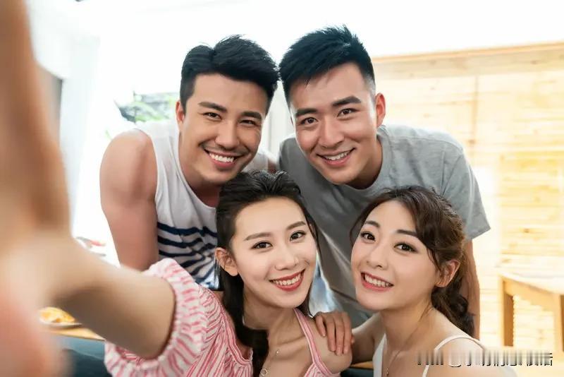 惊！成年人社交藏着这些潜规则！
你是否在社交中常感困惑，觉得不对却不知问题在哪？