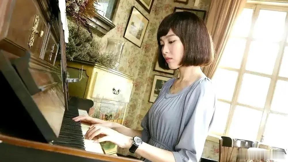 都在说顾漫四部曲，那顾漫四大女主你们最爱谁[思考]唐嫣《何以笙箫默》赵默笙郑爽《