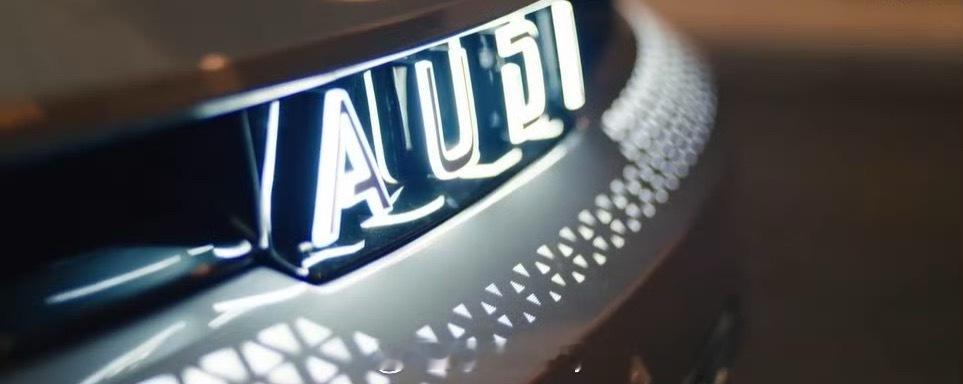 奥迪E5你的全能搭子 全能搭子，现在，新势力当下其实产品都是这个逻辑主打的就是能