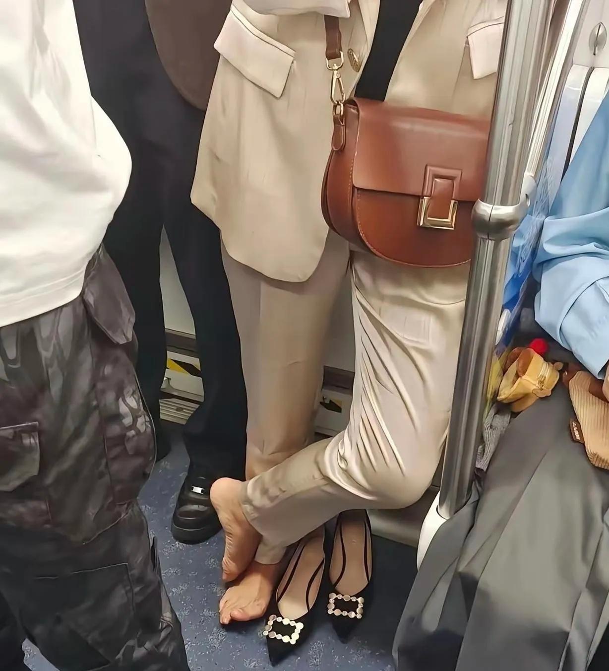 这个脚🦶🏻有脚气吗？