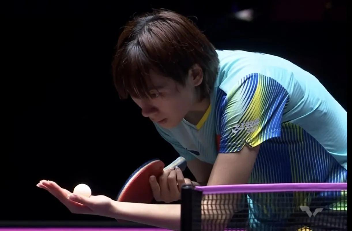 WTT澳门冠军赛，
陈熠大比分4：0胜韩莹，
四局比分为11：8，11：9，11