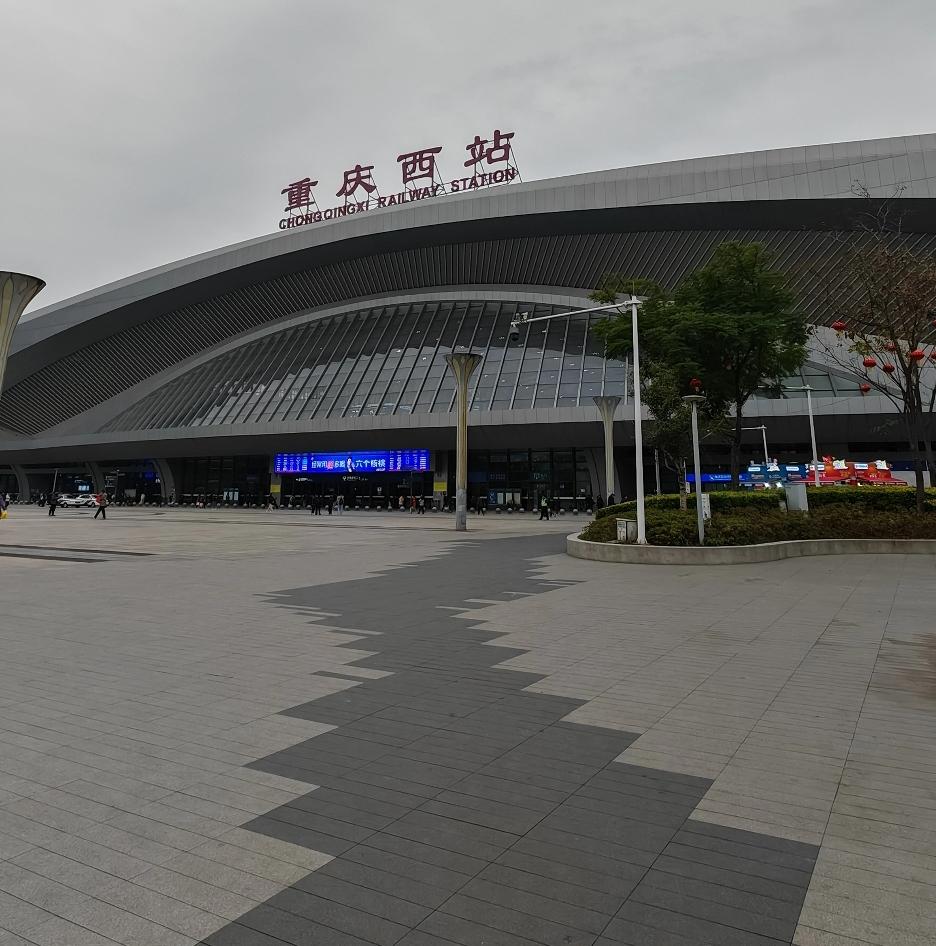 这几天出门要办点事情，可能没有时间回访，友友们见谅。虽然淡季出行高铁很多空位，但