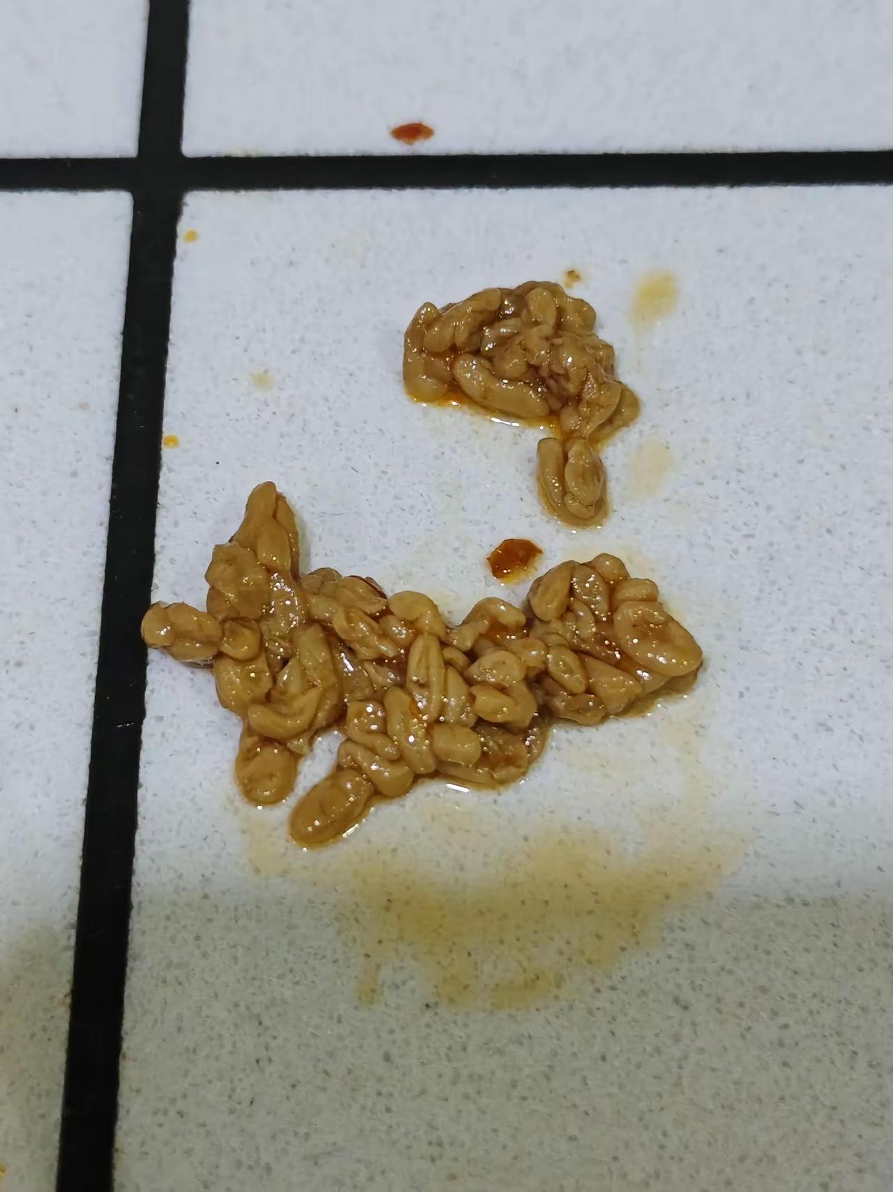 醪糟，火锅里用来调味的，增加醇厚的复合味

大家认识这个东西吗？