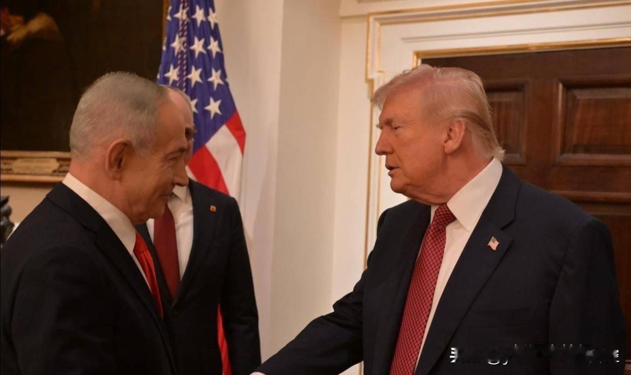 二月11日到访白宫的内塔尼亚胡可能与特朗普谈得很投机，顺手签署了一份文件，宣告以