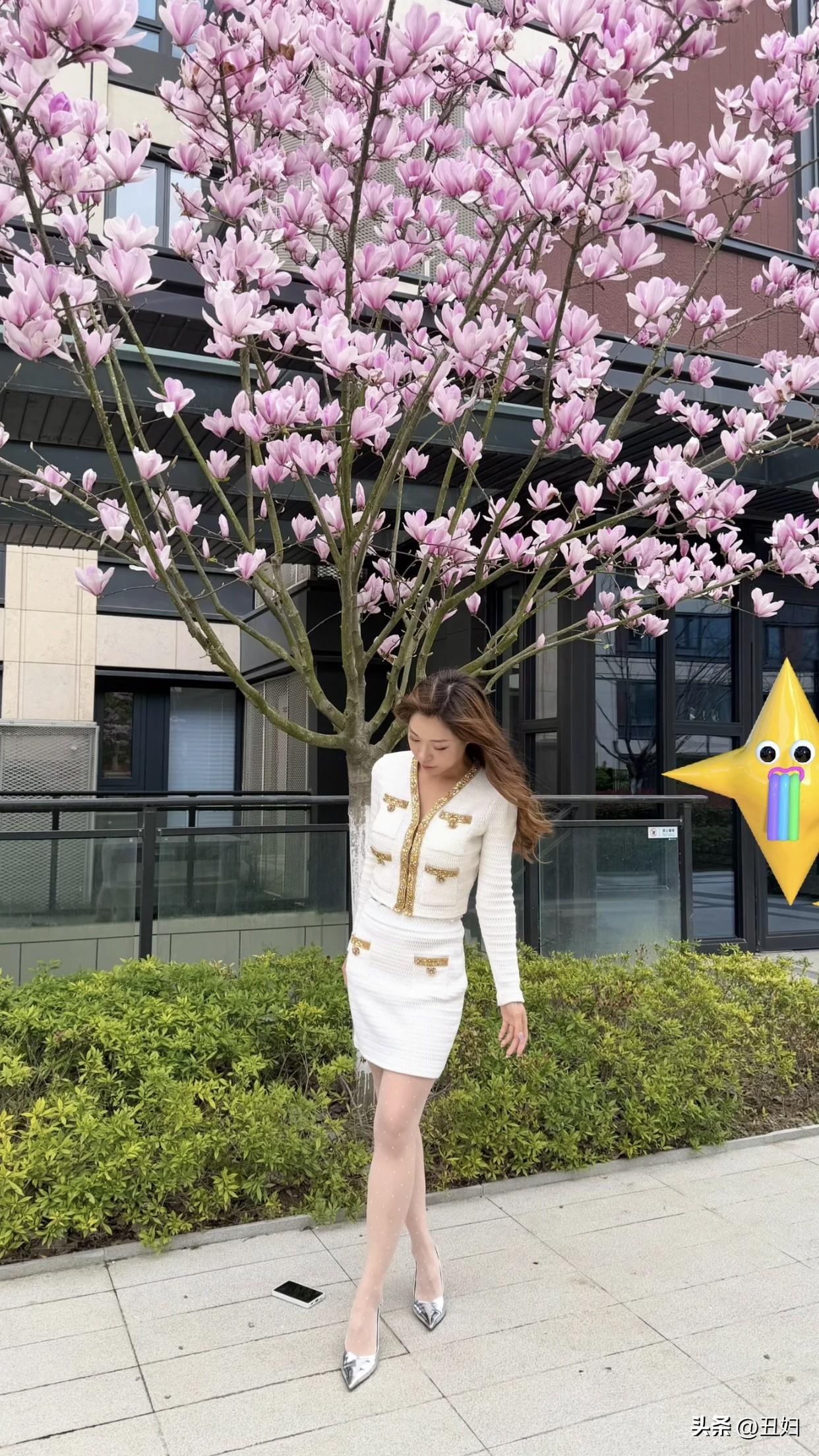 情绪上，她们十分稳定，遇事不慌不乱，能理性解决问题，不把负面情绪传染给他人。更重