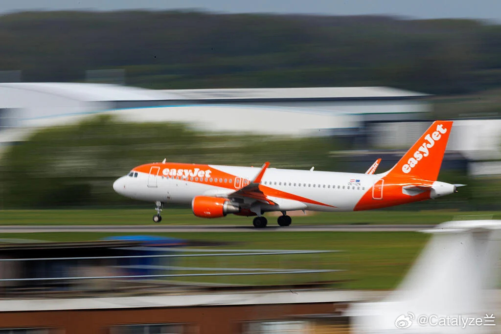 不止飞行 EasyJet收购案迎来新竞标者！阿波罗全球管理公司提出新报价，与之前