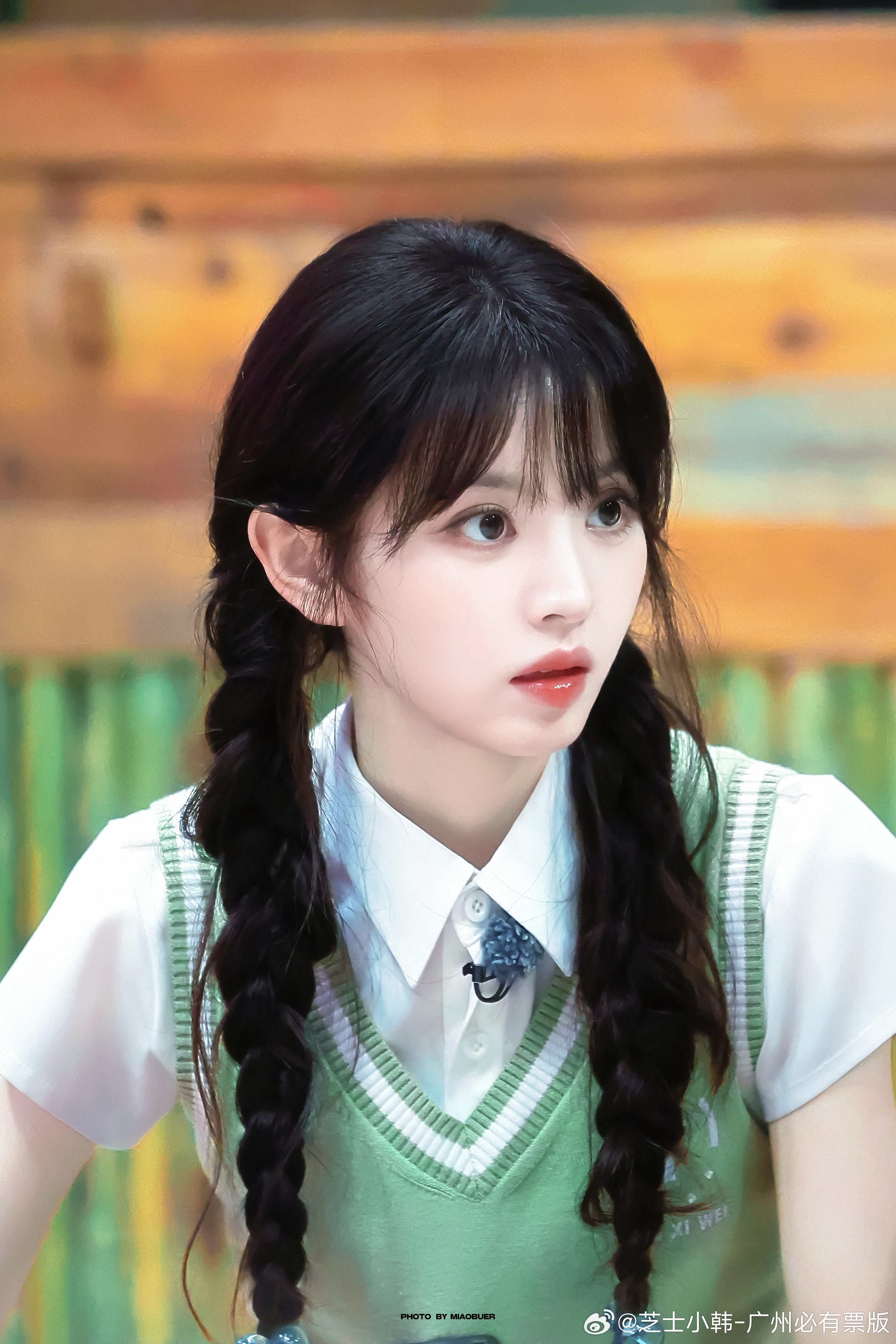 田曦薇 🐱 田曦薇魏娆 🐱田曦薇忙忙碌碌寻宝藏 塔罗牌说我们会重逢在雨季可伞