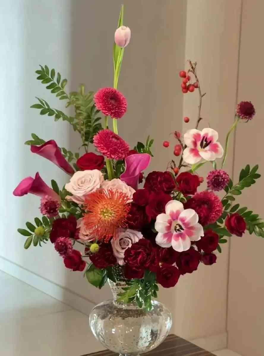 鸡蛋放一周不吃，原来是在验人。 
这阿姨把雇主家当考场了。
我家阿姨也这么干过。