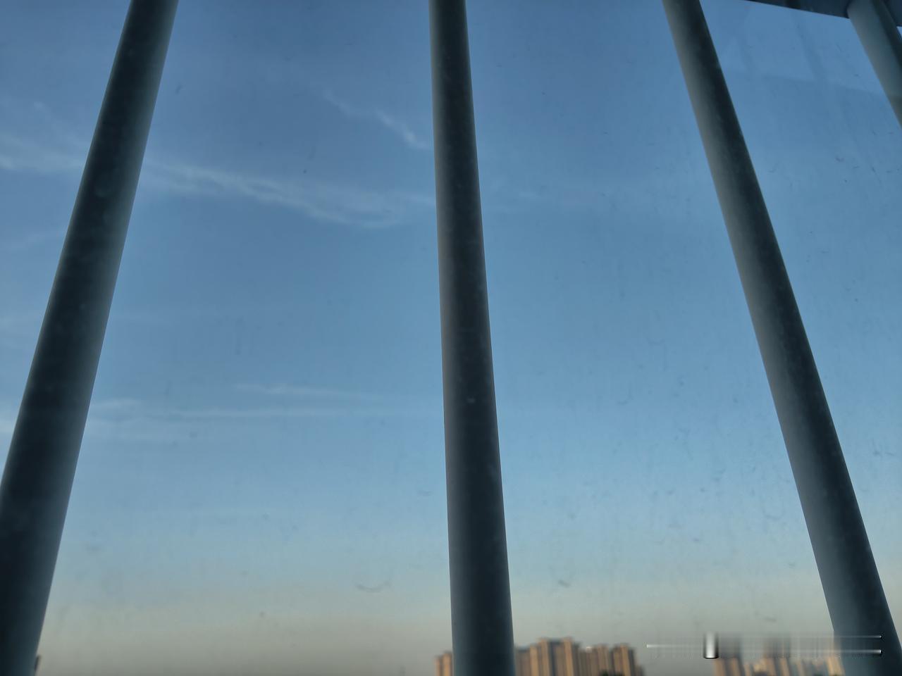 又是崭新的一天
一天好心情