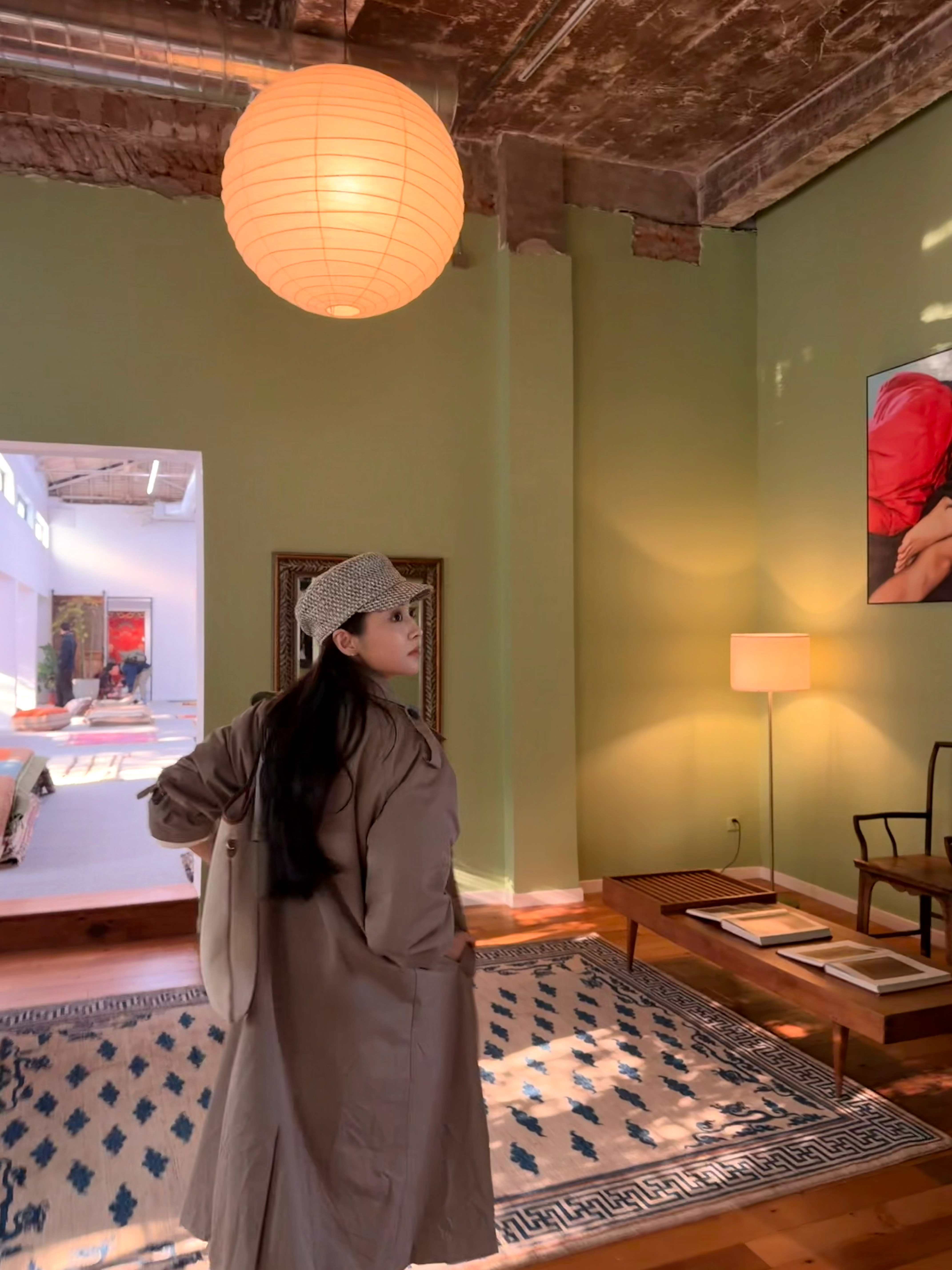 追尋光，成為光，散發光。 