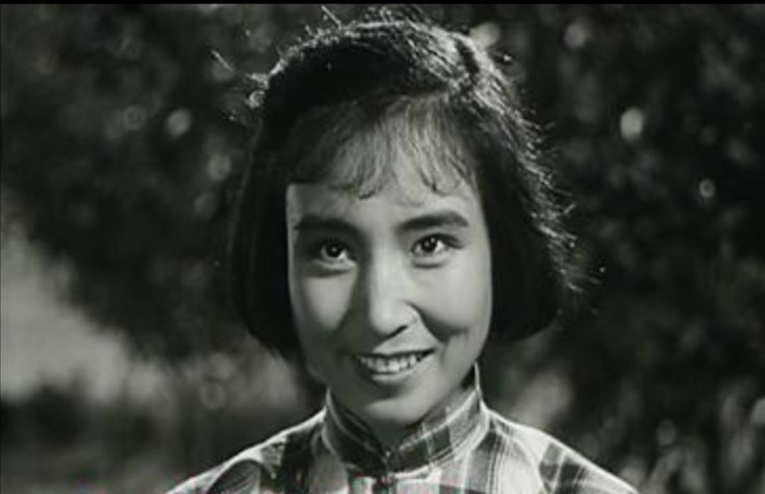 王云霞(1927~2018),1927年12月出生，山东临溪人，回族。内陆演员、