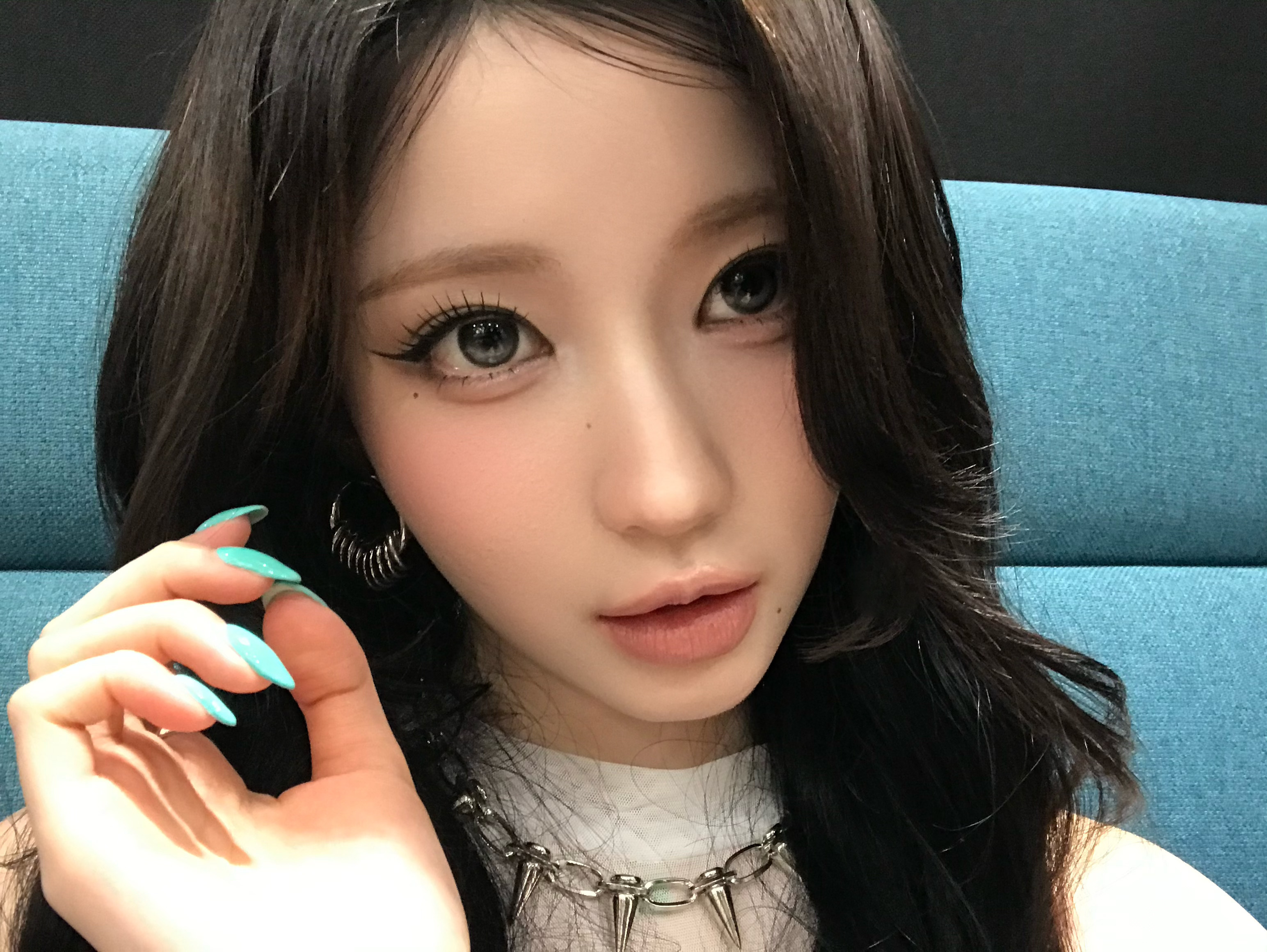 此女就这样问完两个都发，俺家大孝女<3asa