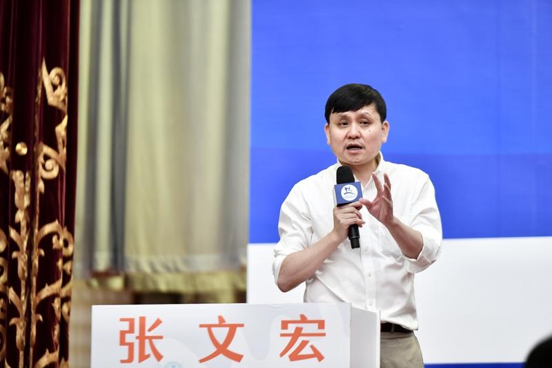 炸翻医疗圈！张文宏怒拒AI进病历系统，背后3大隐忧戳中所有人痛点
 
家人们最近