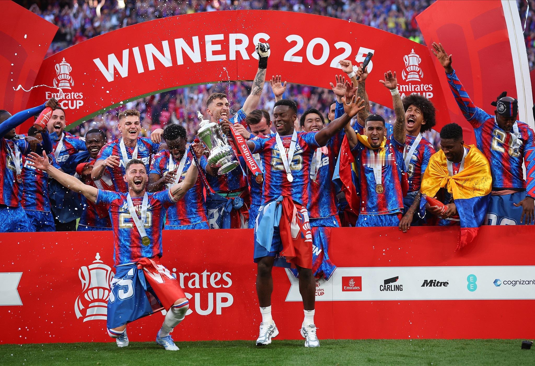 水晶宫1-0首夺欧协联冠军，缔造队史百年传奇北京时间2026年5月28日凌晨，2