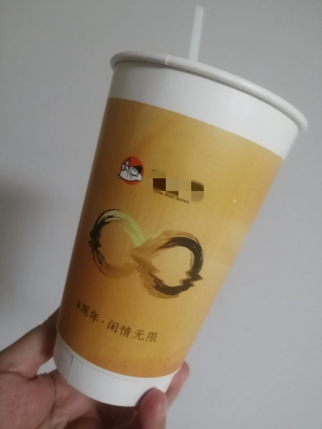 帮两个年轻人牵了个线，大家看看能不能成？
男孩子：独生子，人行工作，公务员，1.