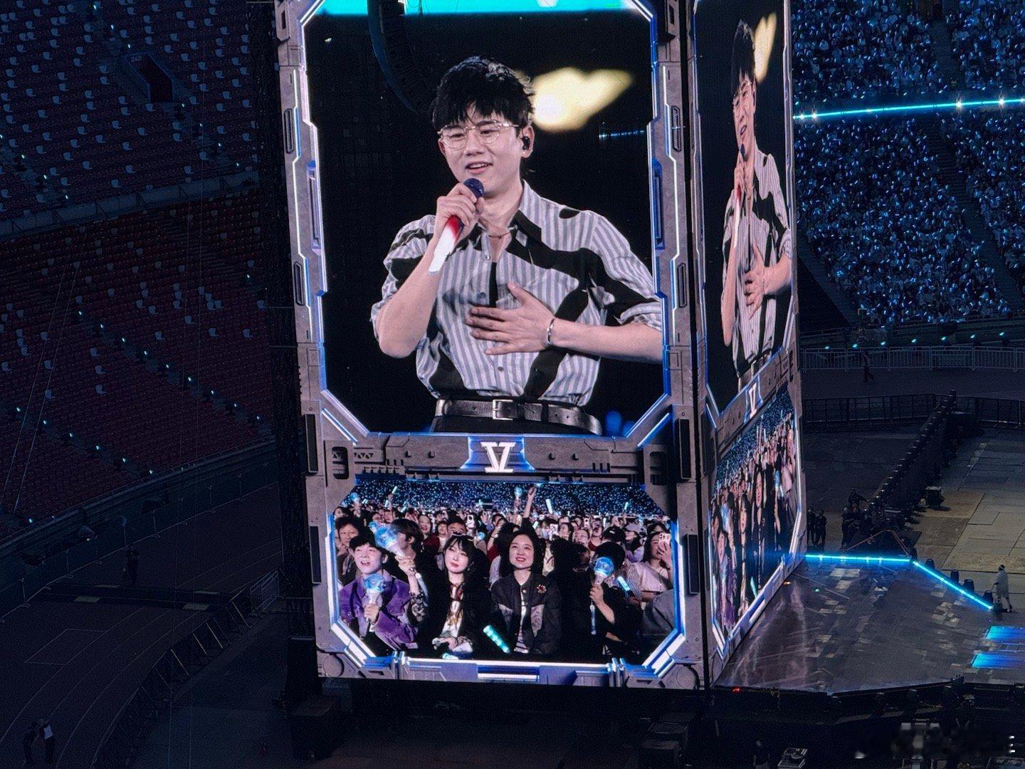 张杰未live开往1982巡回演唱会张杰未live巡回演唱会抢票不易，终于听了一