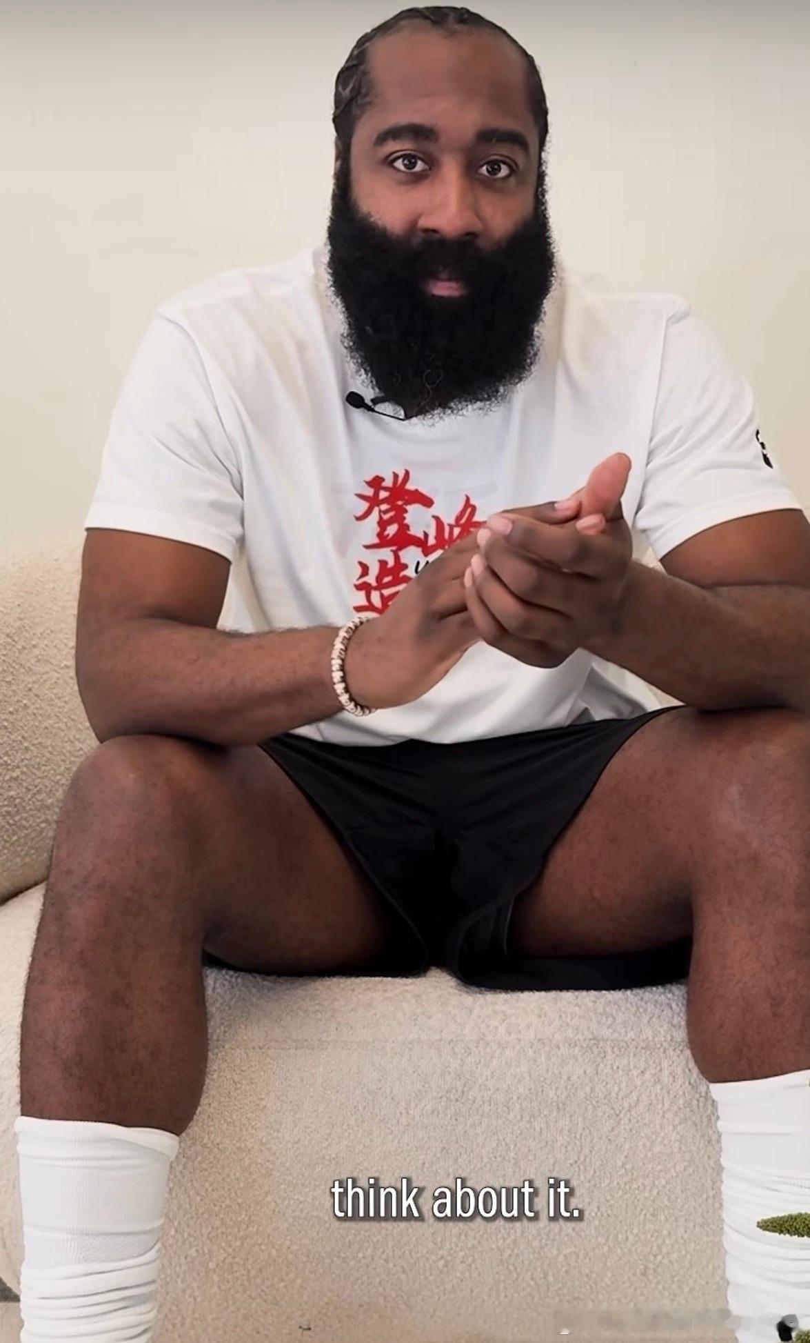 小衣服整挺帅[偷笑] ​​​