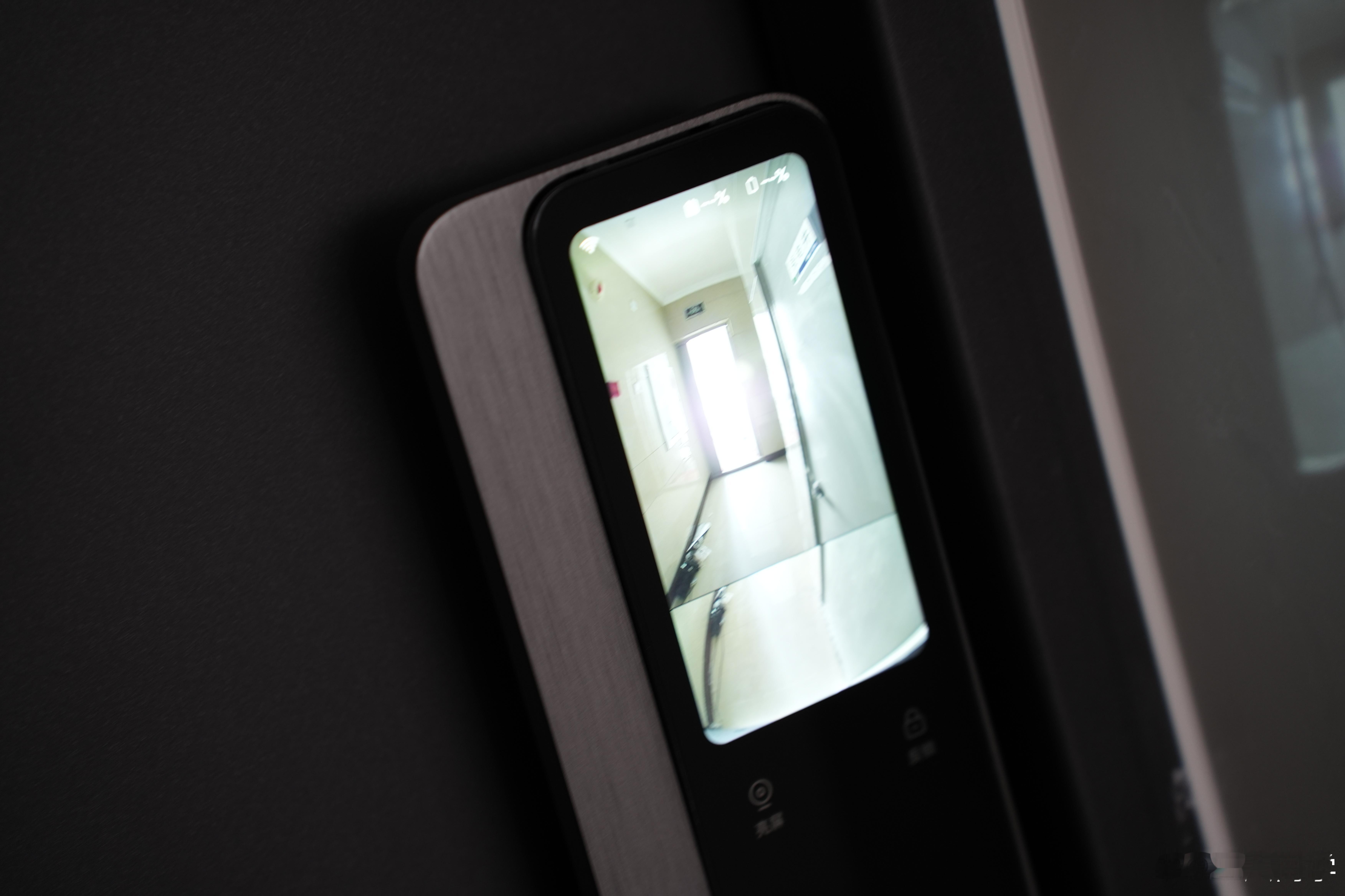 前几天安装的小米智能门锁M40Pro和智能家庭屏11简直是好搭子用这个门锁开门回