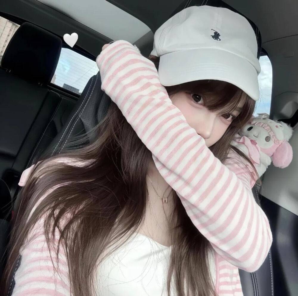 “很多人看久了就腻 唯独你越看越欢喜” 