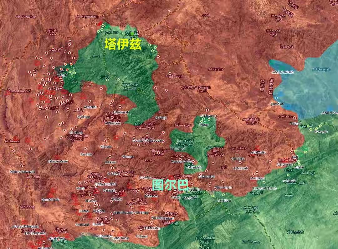 塔伊兹攻城战开始了！
也门那座扛了十来年的塔伊兹，这回真悬了。
以前大家觉得这城