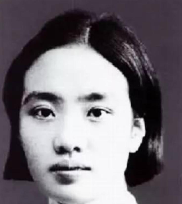 1978年，党组织派人找到浦安修，向她移交了补发给彭老总的48000元工资稿费这