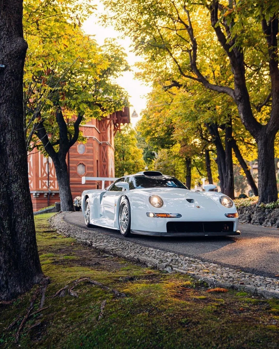 Porsche 911 GT1