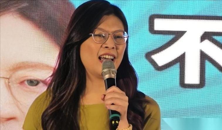 最近台海话题里，郑丽文这个名字出现的频率越来越高。刚接下国民党主席的担子，美国在