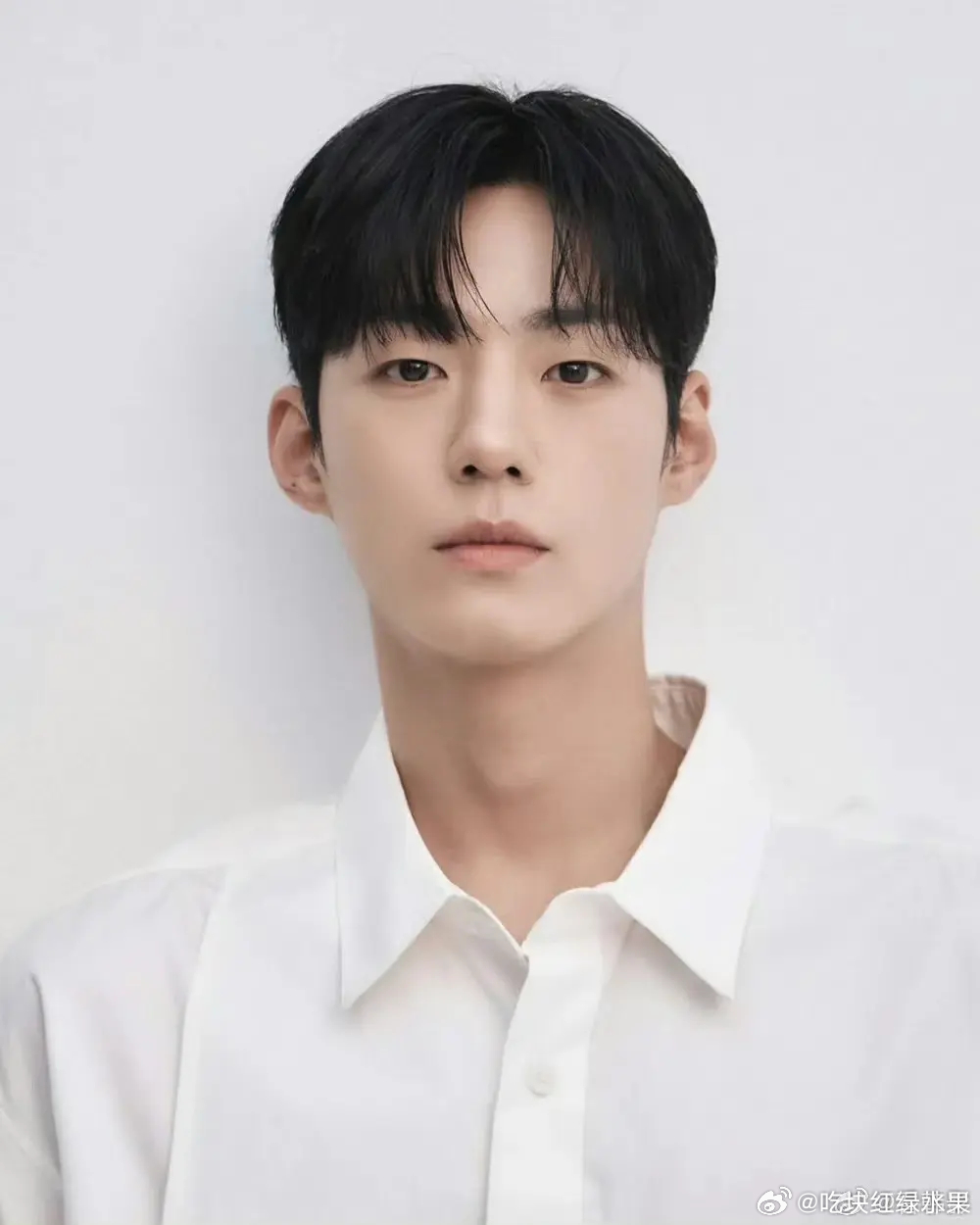 我的法。。。韩国顶级19/禁BL漫画被翻拍成剧。。。我有点好奇这要怎么拍，我印象