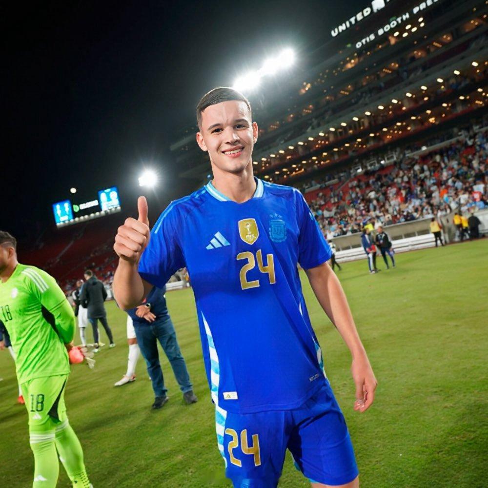 阿根廷球员转会消息 瓦伦丁·卡尔博尼已告知🇮🇹国际米兰，他希望加盟🇦🇷竞