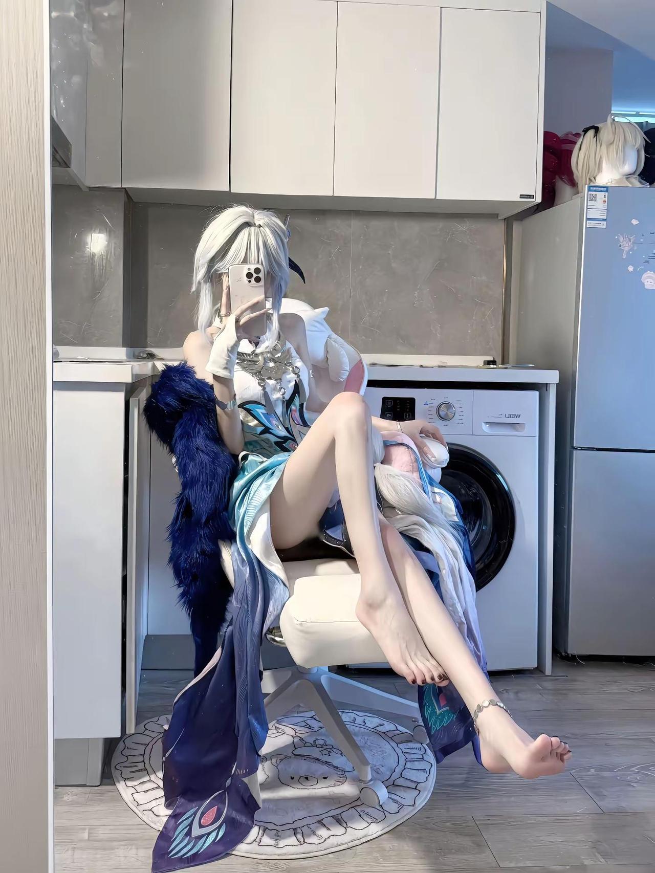 别逗你爻老板笑了