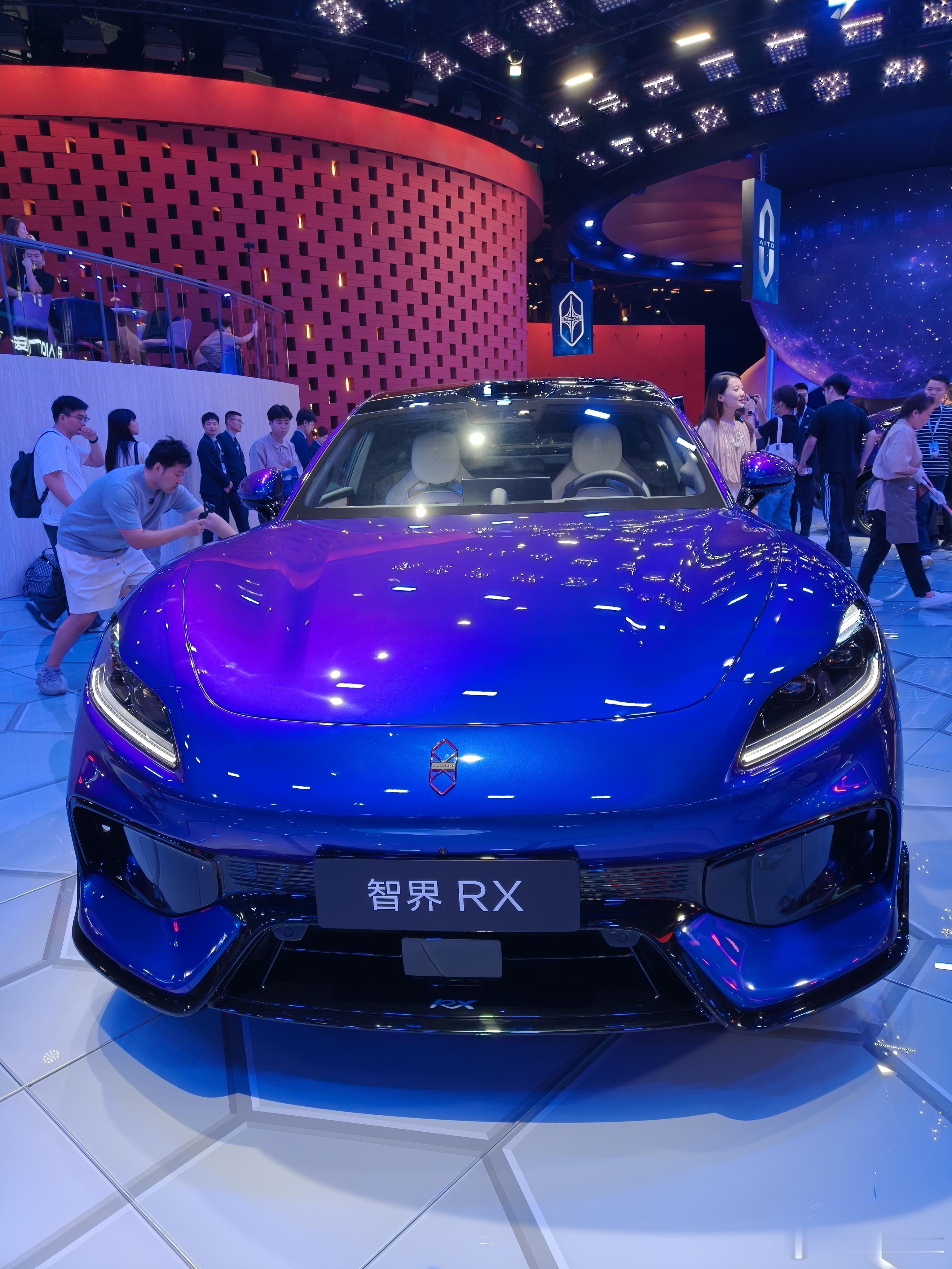 智界RX，实车很好看！29.98万起，共光路舱内激光雷达，100度电池，续航82