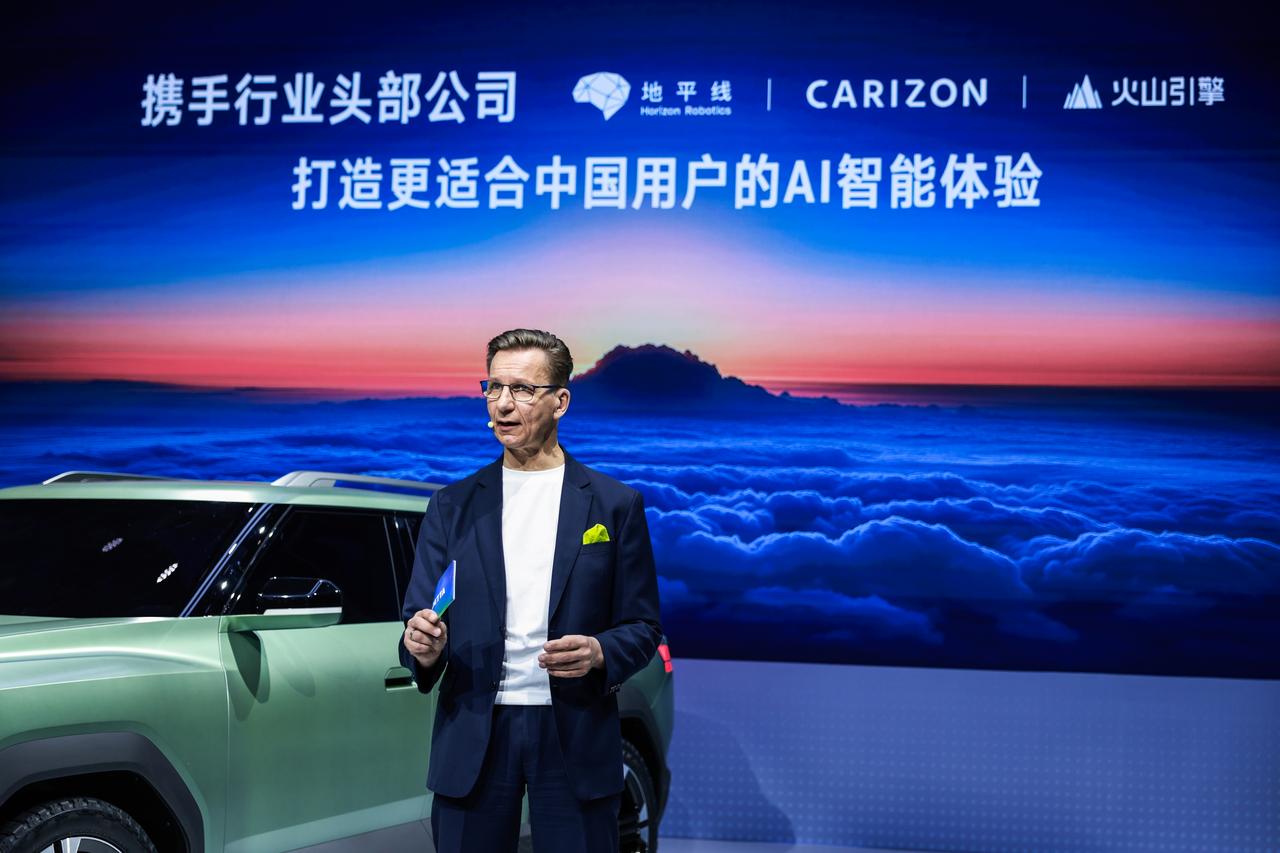 《捷达全面转型电动化：首款纯电轿车M6下半年上市，两年推4款新车》
捷达在北京车