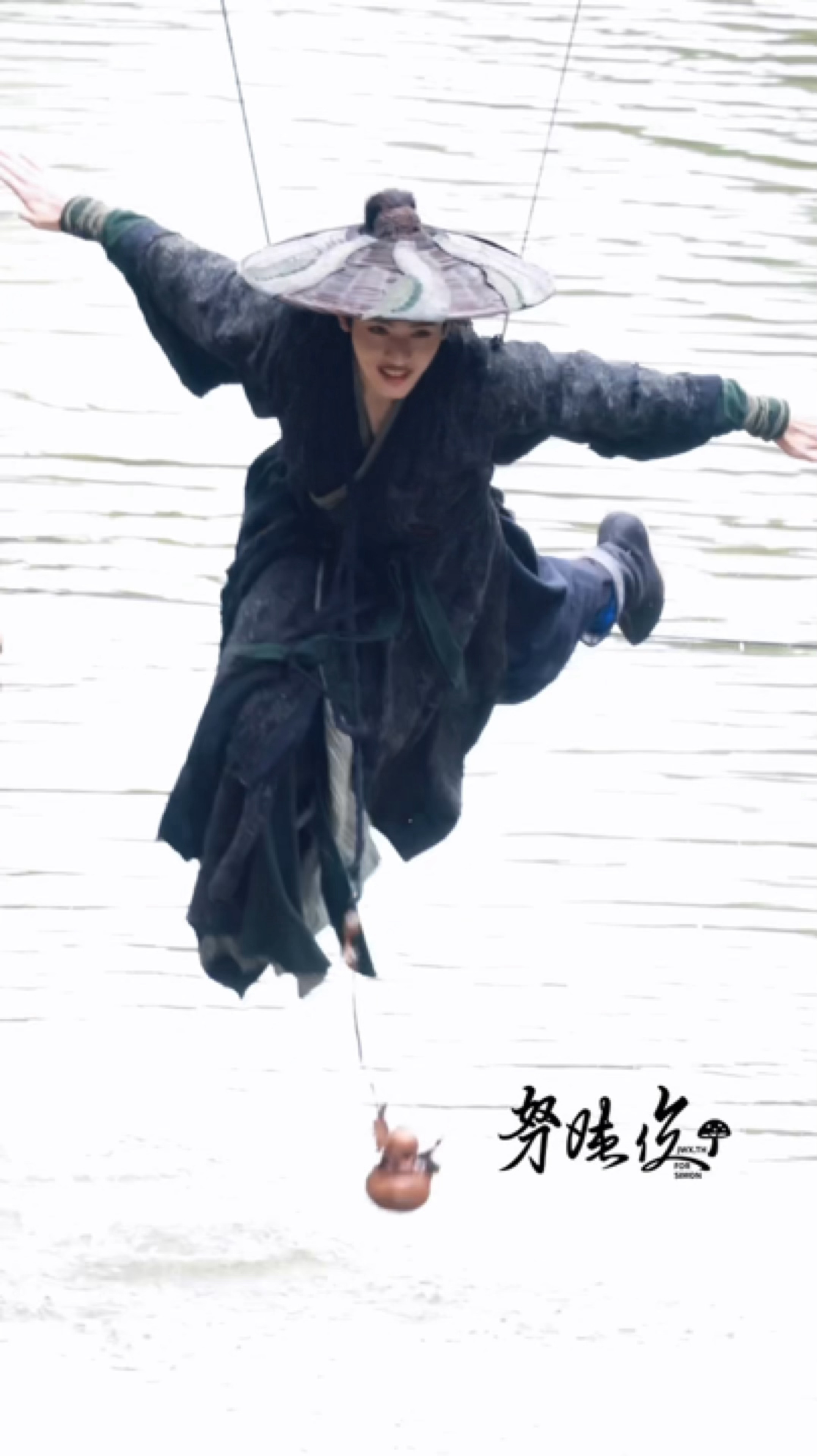 哈哈哈哈哈哈哈哈飞到一半小葫芦掉了怎么会这样 