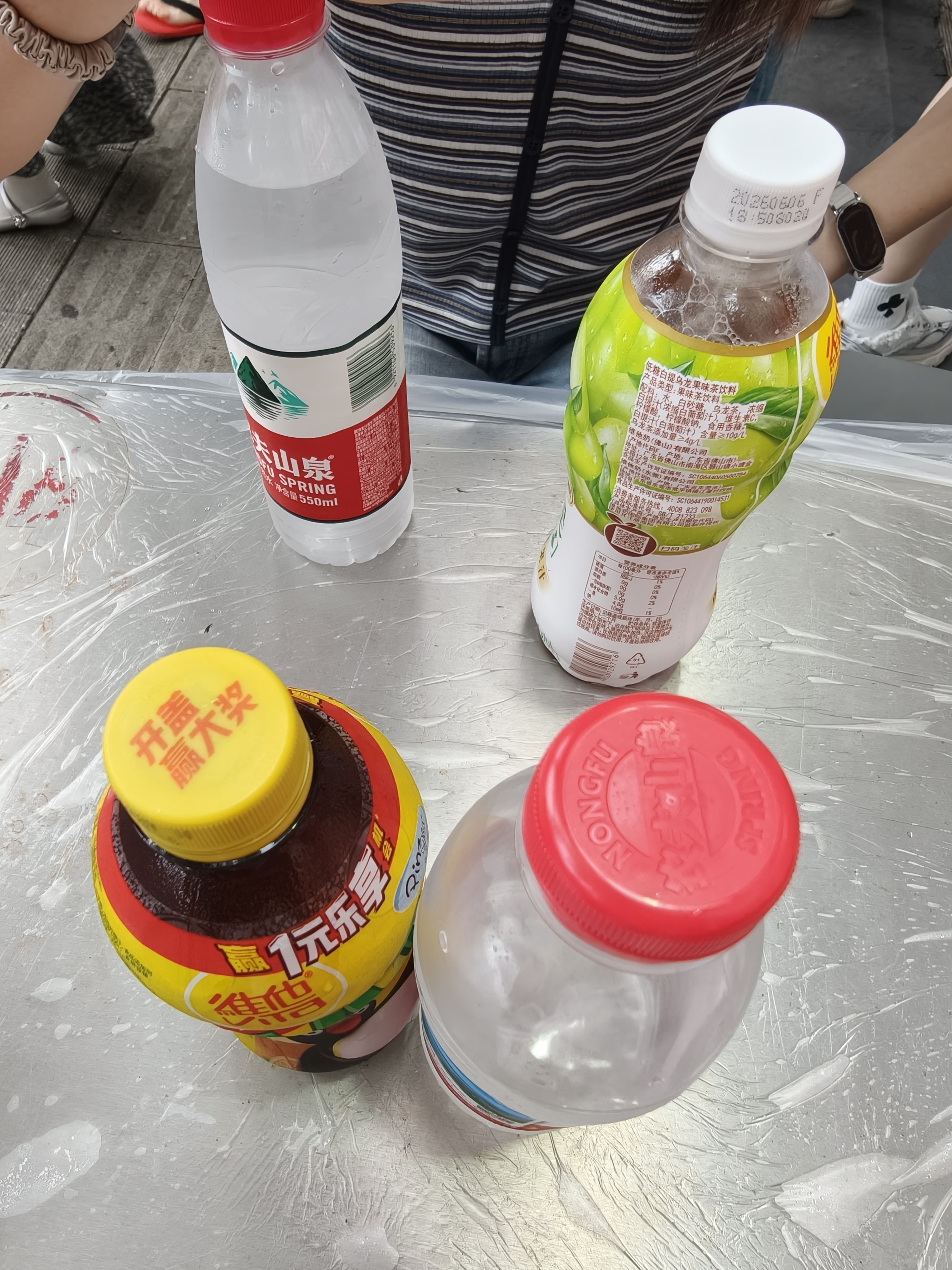 也太热了！！！热到当水牛