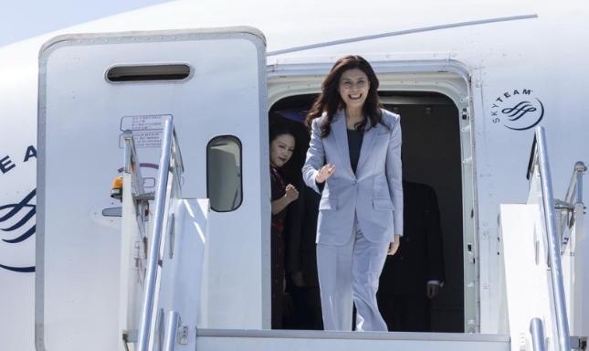 很多人都没察觉！郑丽文这几天彻底变了，尤其 4 月 8 号下午之后，状态转变更是