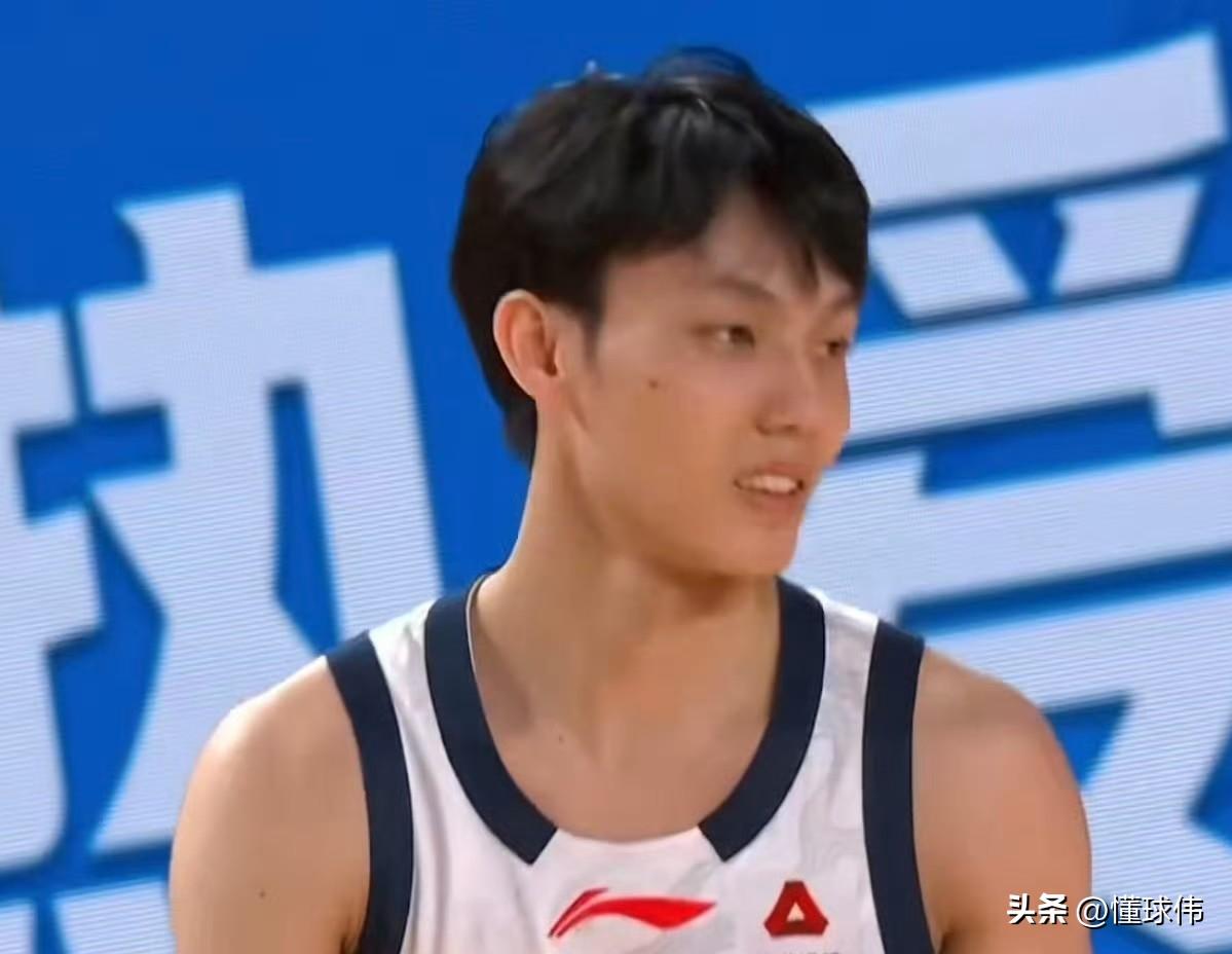 表现不佳！劳森谈徐杰：

“我们今晚对徐杰的防守做得不错。”

“他没有得分。”