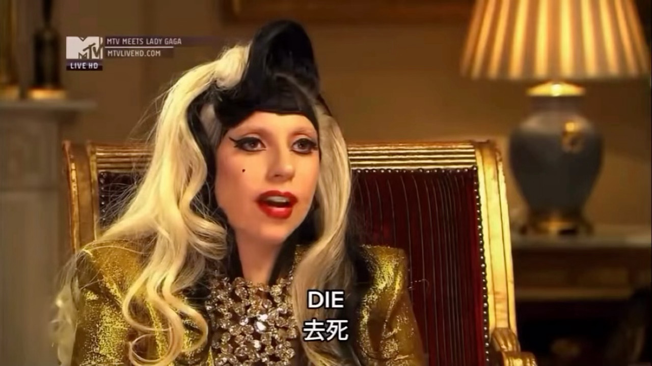 我喜欢她平静的疯感，因为我也是😑 